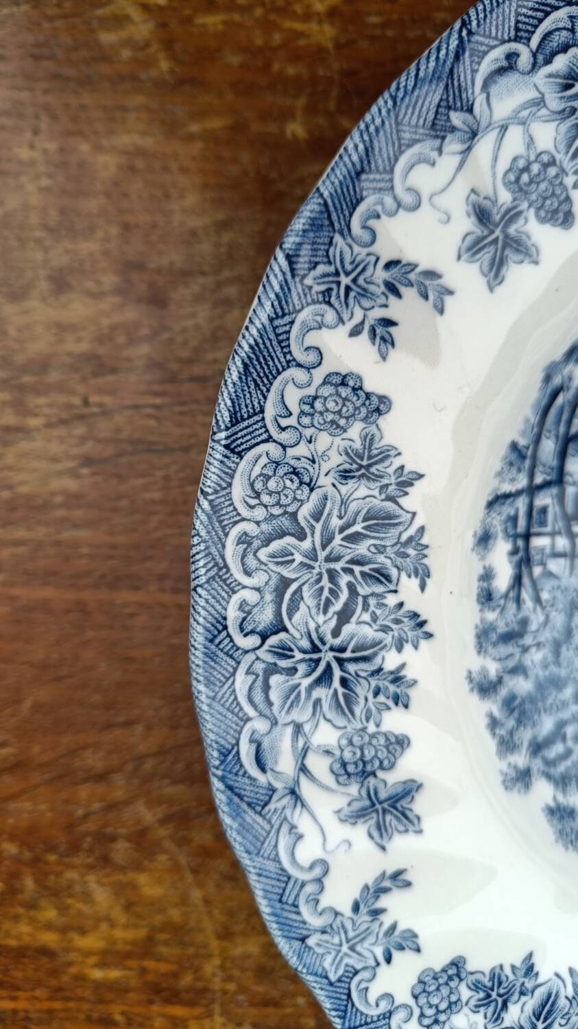 Churchill English soup plate