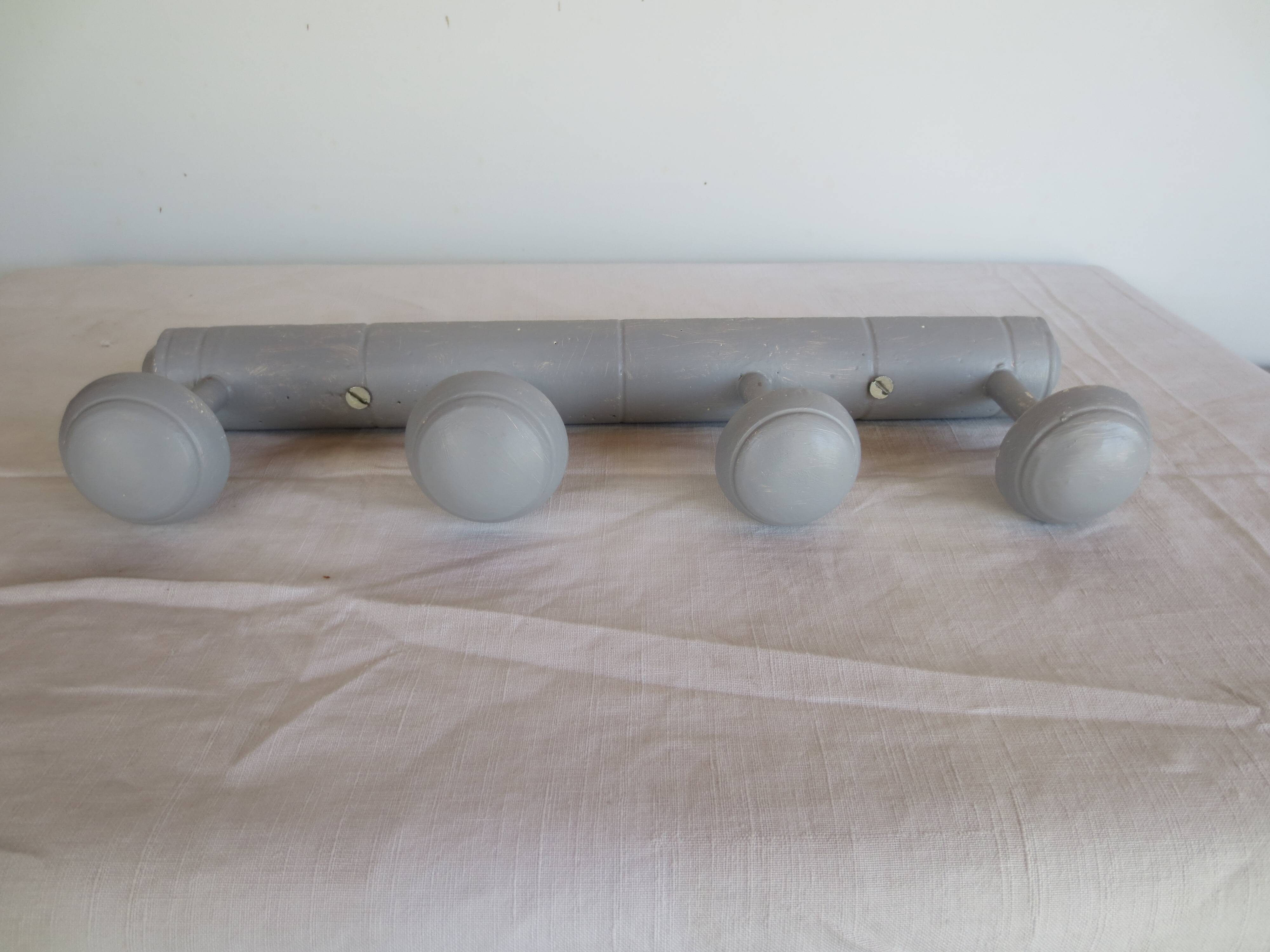 wooden coat rack, pebble grey, equipped with 4 hooks