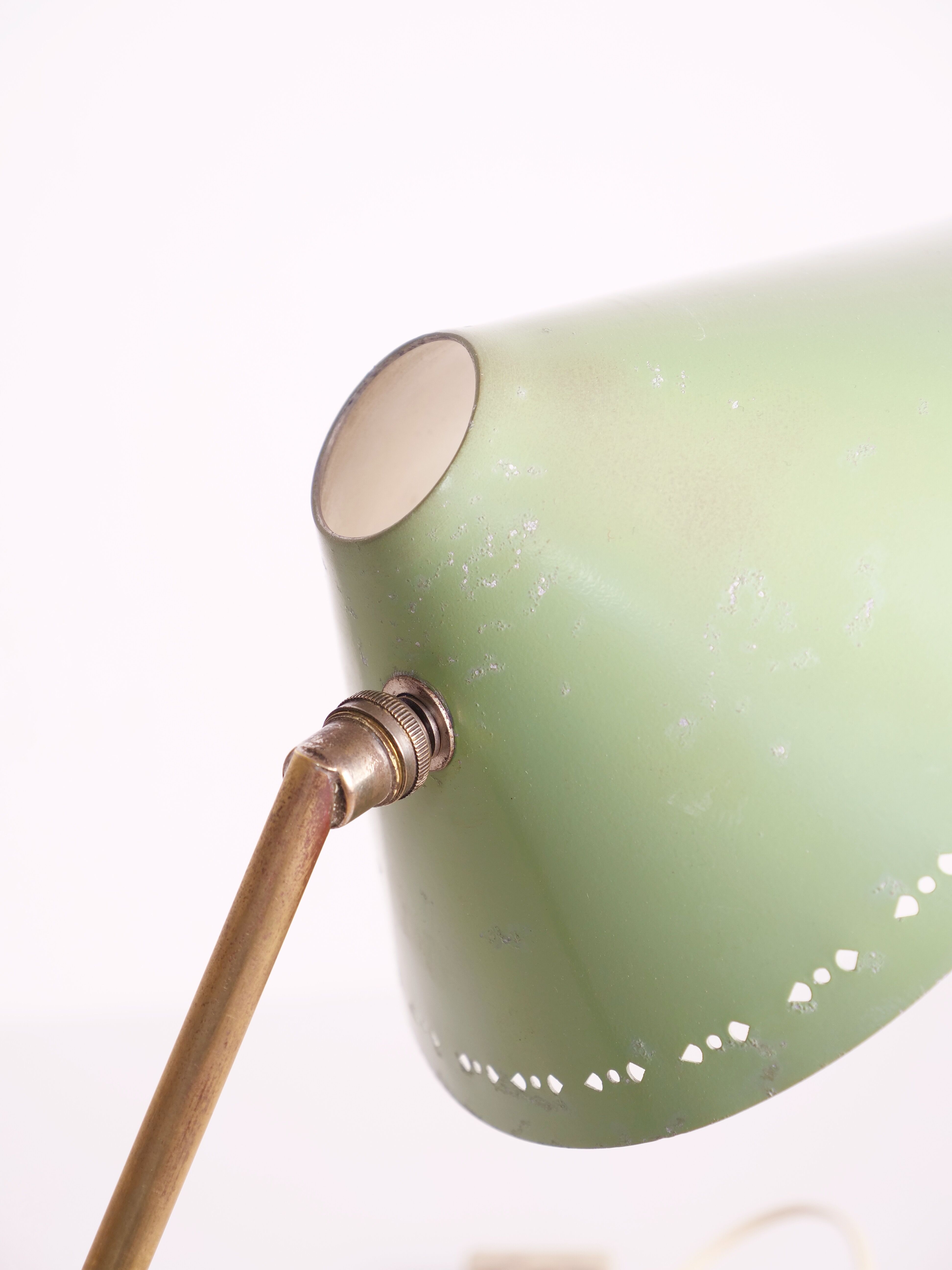 Lampe cocotte pinocchio laiton et acier laqué vert
