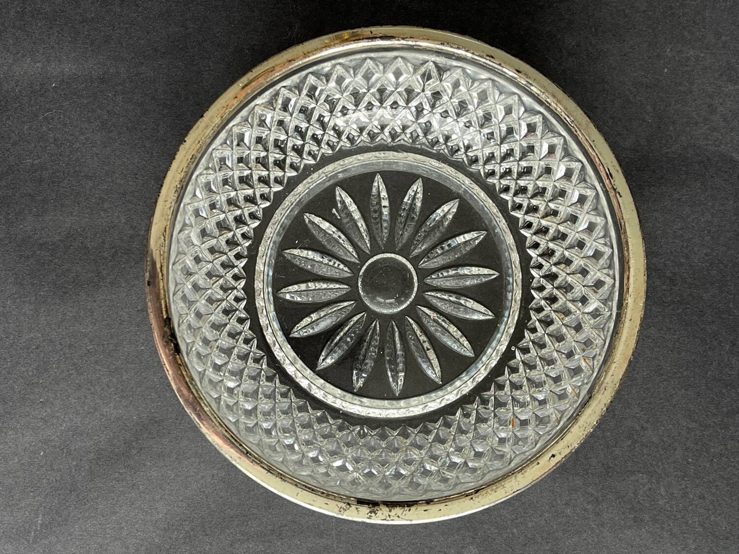 Cup, crystal hollow dish