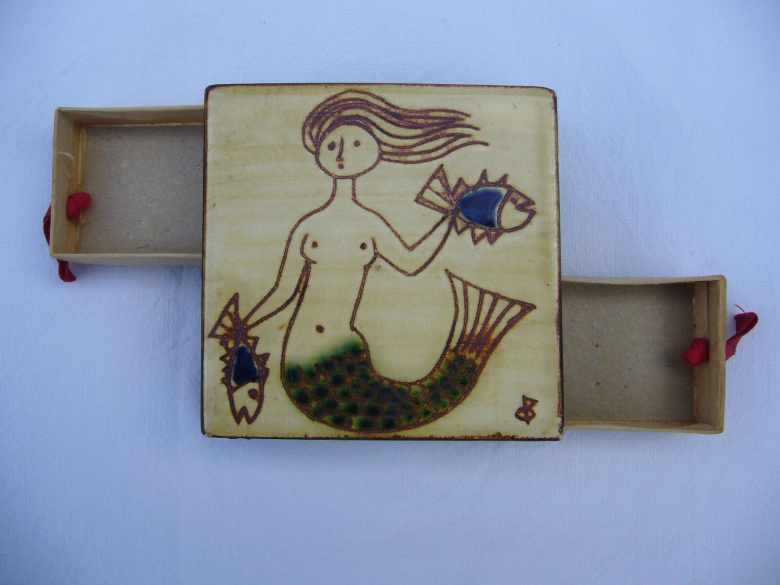 Ceramic and wood box