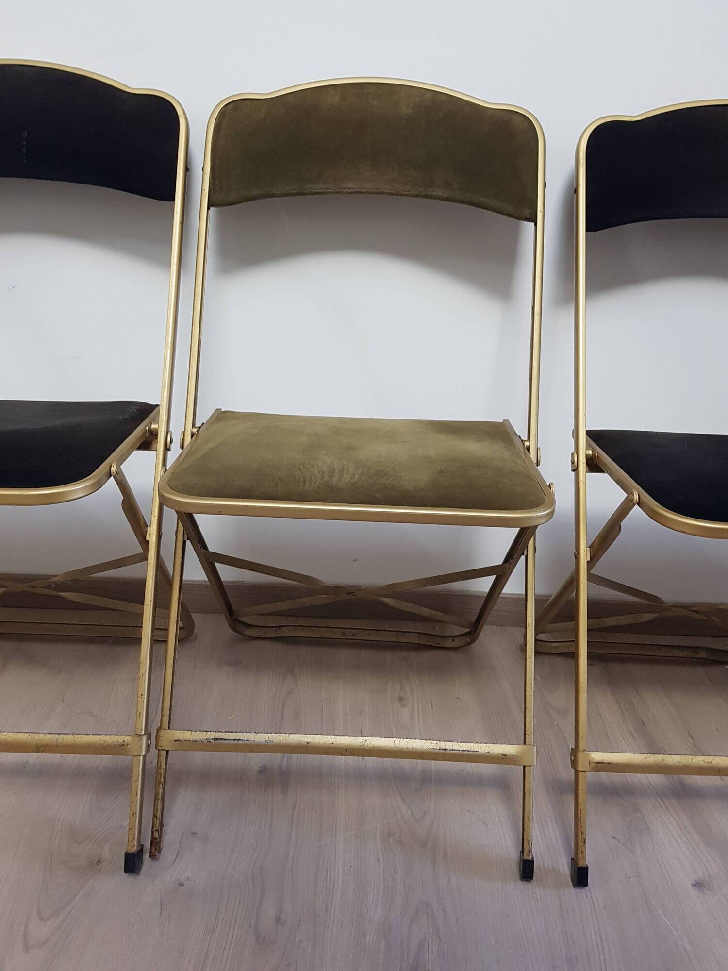 Set of 4 opera theater folding chairs from the 70s two-tone velvet brass