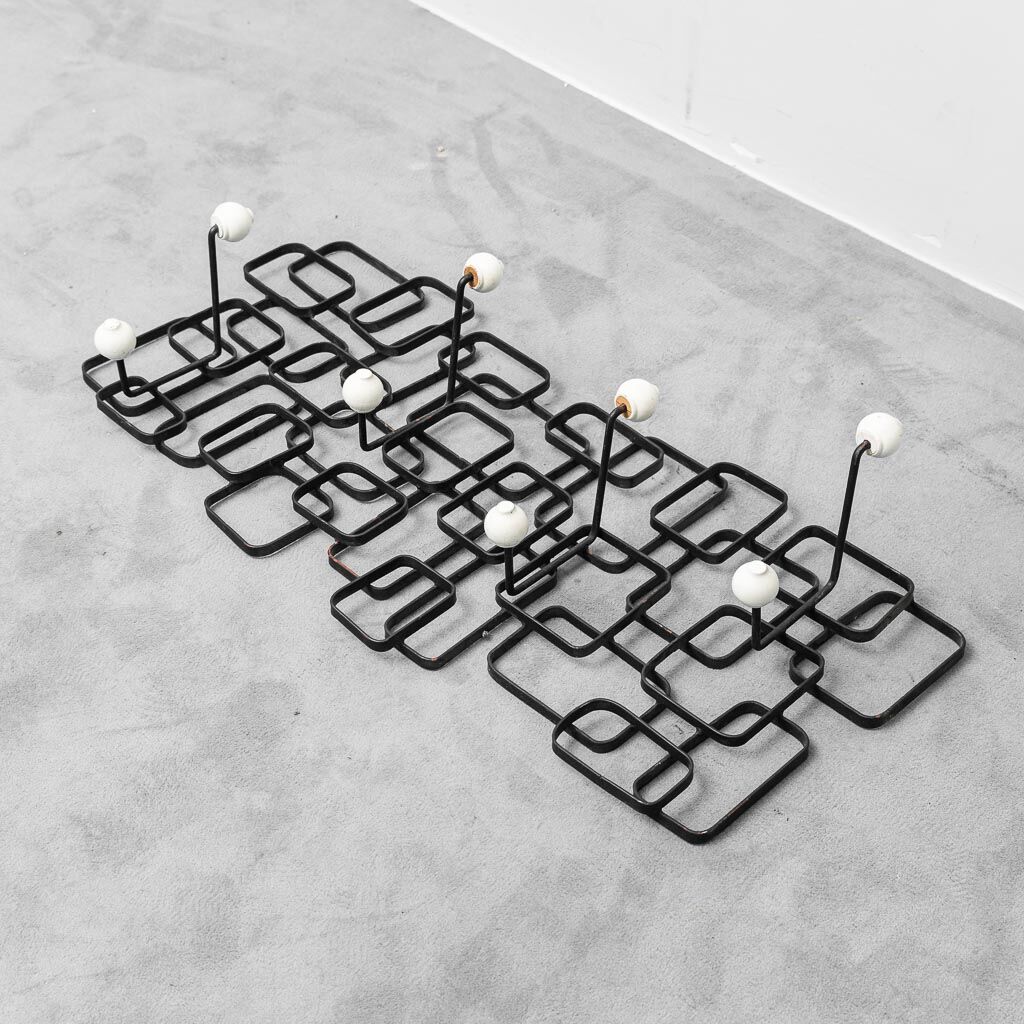 Vintage wall coat rack in metal, 1970s modernist