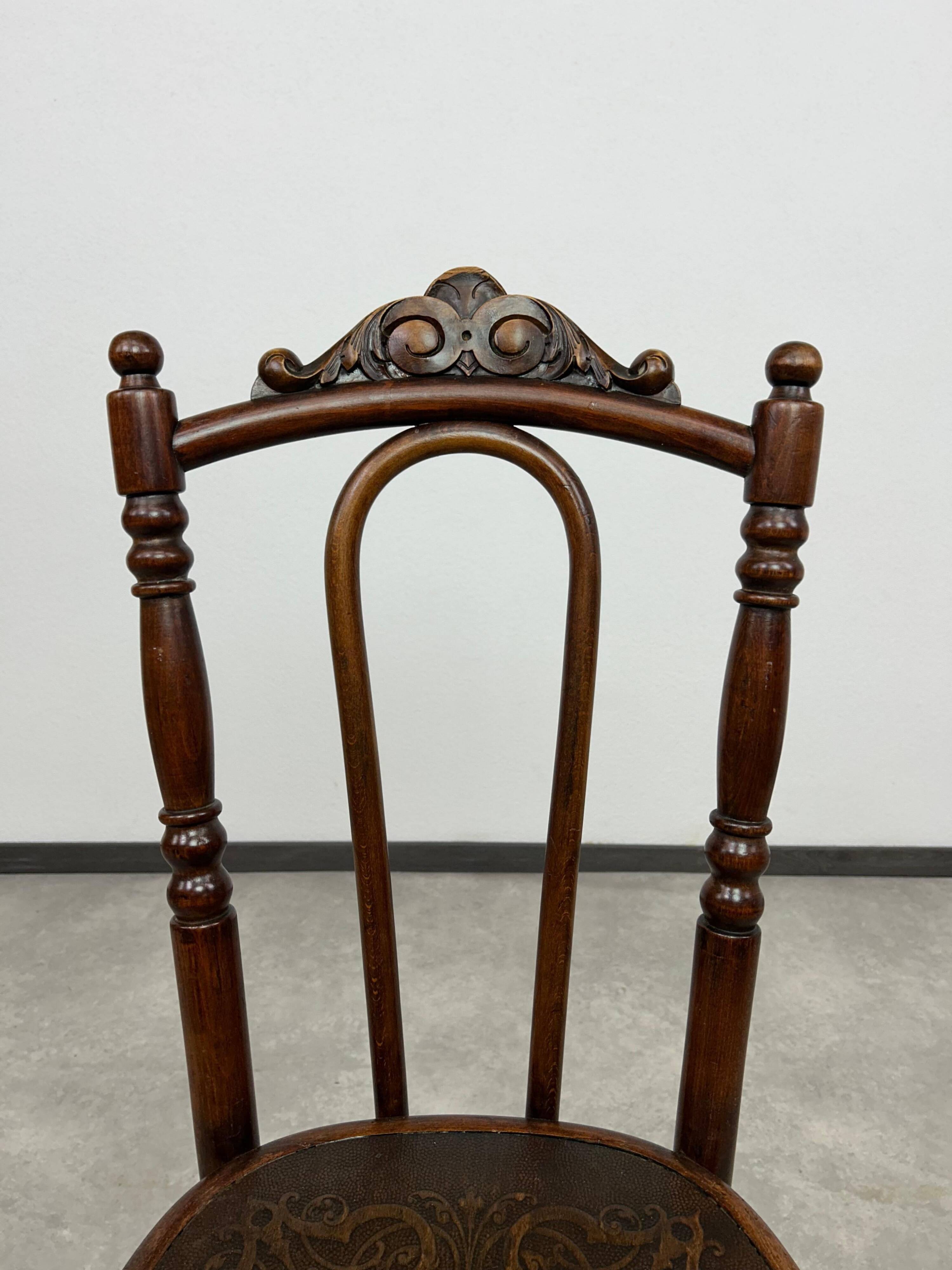 Bentwood dining chairs by Thonet Austria