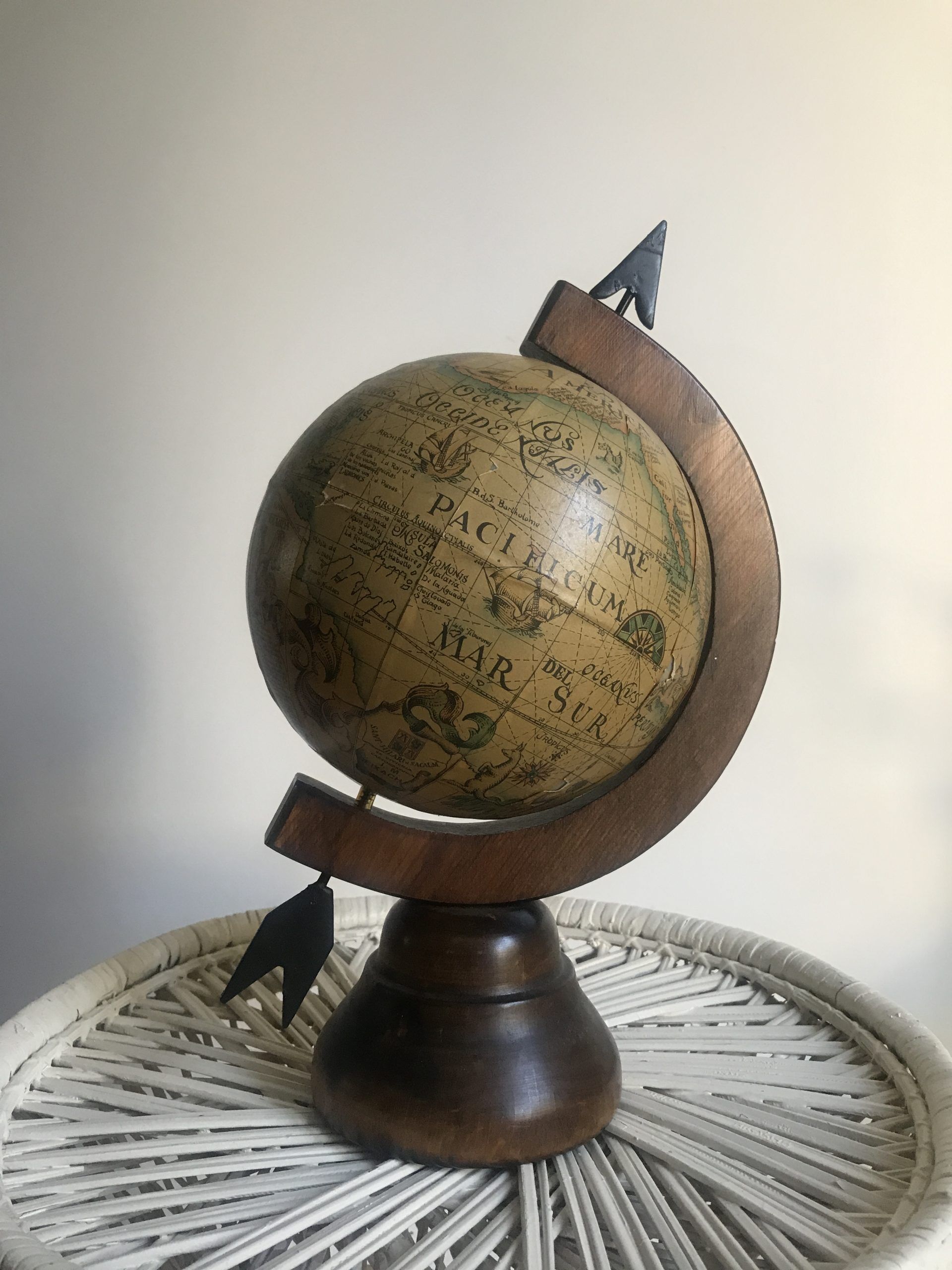 Globe