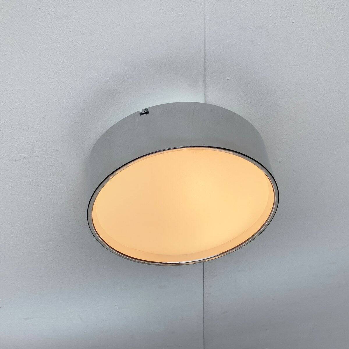 Lampe de plafond danoise du milieu du siècle de Louis Poulsen, années 1960