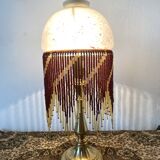 Lampe en laiton et perles, style charleston