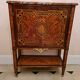 Buffet à vantaux style Louis XVI