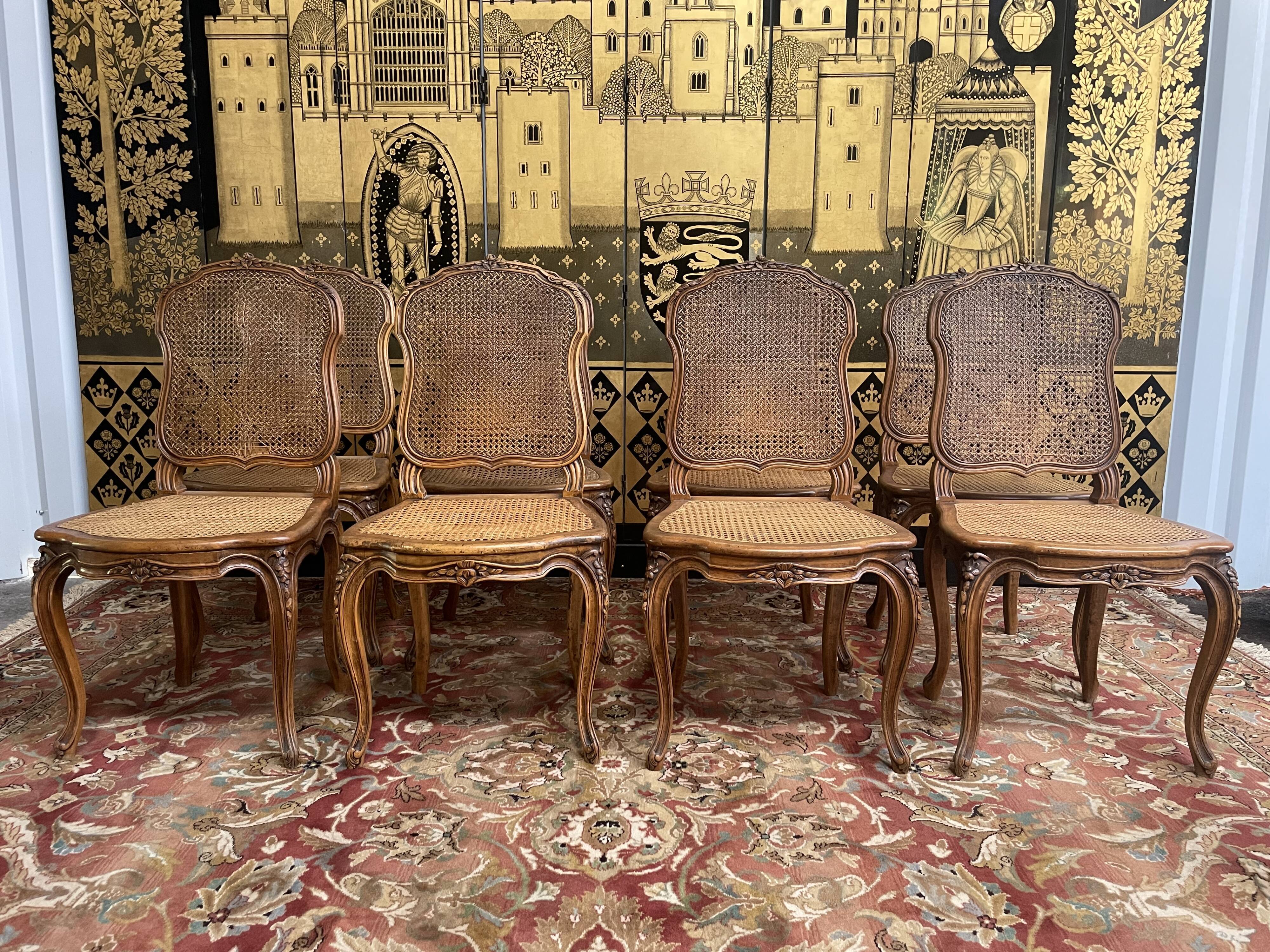 Suite of 8 Louis XV style chairs in canning