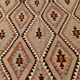 Grand kilim vintage motifs géométriques, tons terre et bleu pastel
