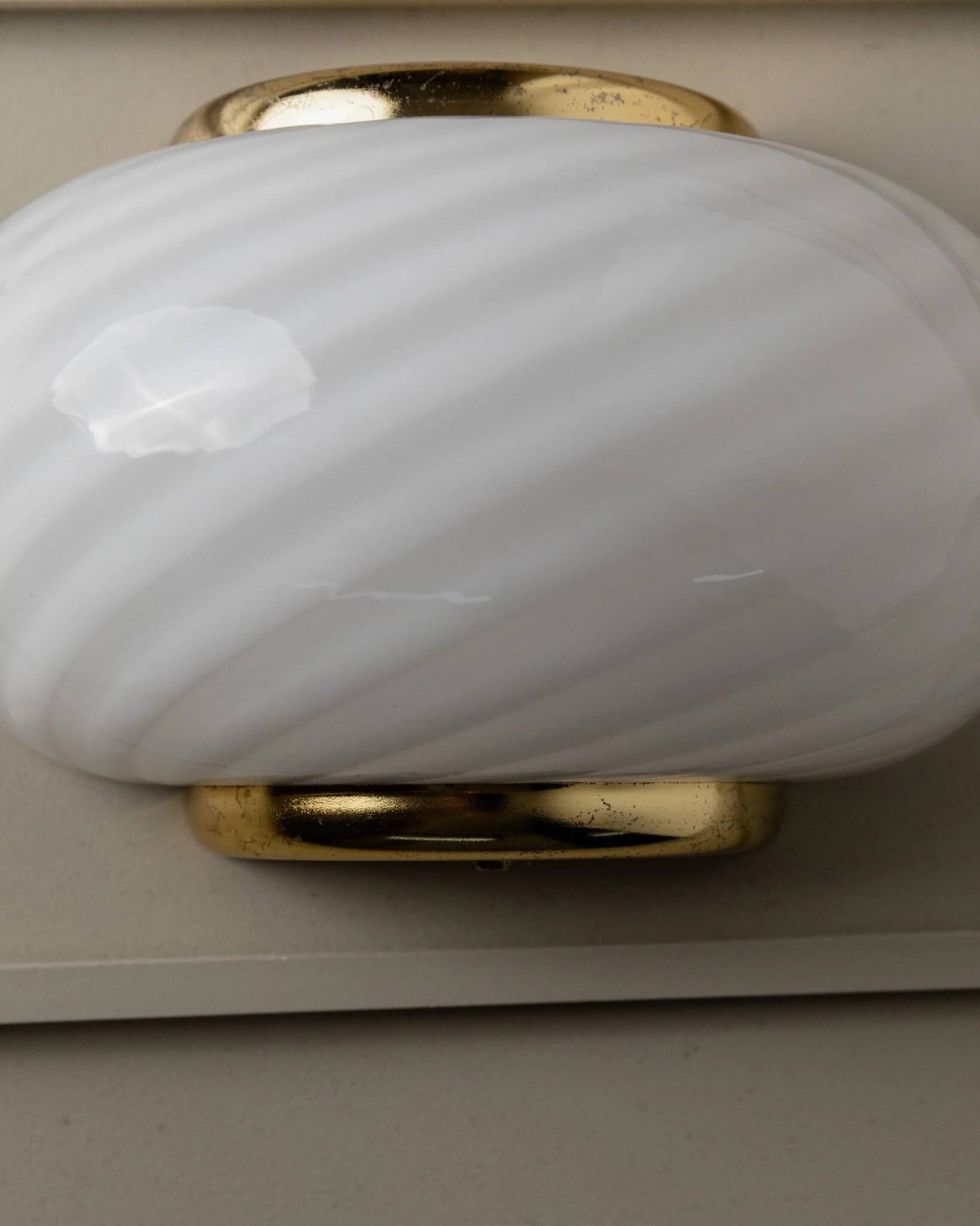 Vintage Murano white opaline glass wall lamp with brass fittings, 1970s Hollywood Regency, Italy