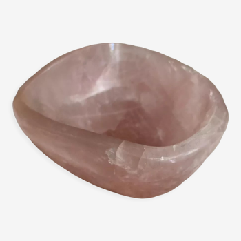 Large ashtray or empty pocket in hand-polished rose quartz Madagascar
