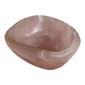 Large ashtray or empty pocket in hand-polished rose quartz Madagascar