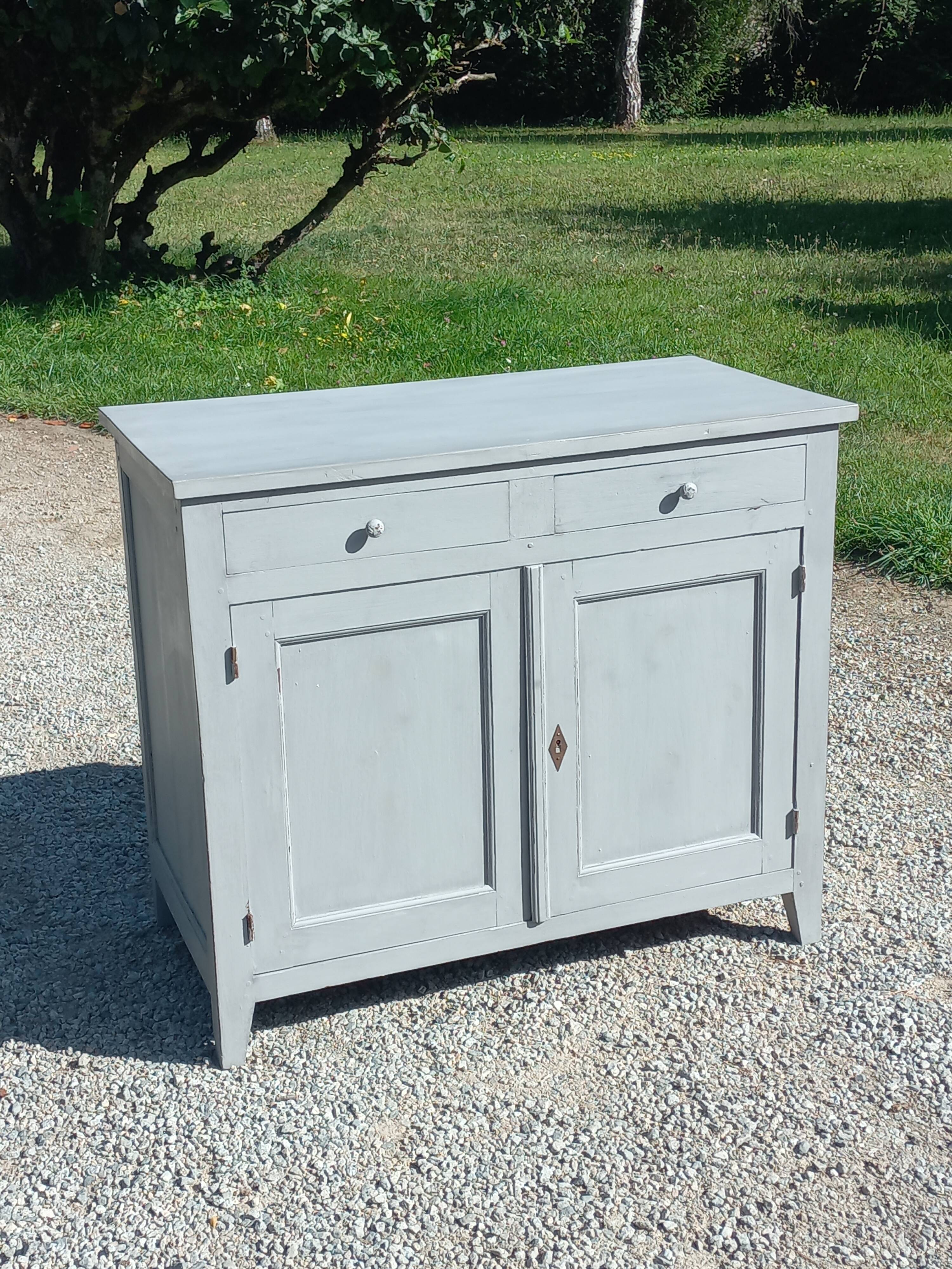 Parisian sideboard in oak and walnut 2 doors 2 drawers from the 20s