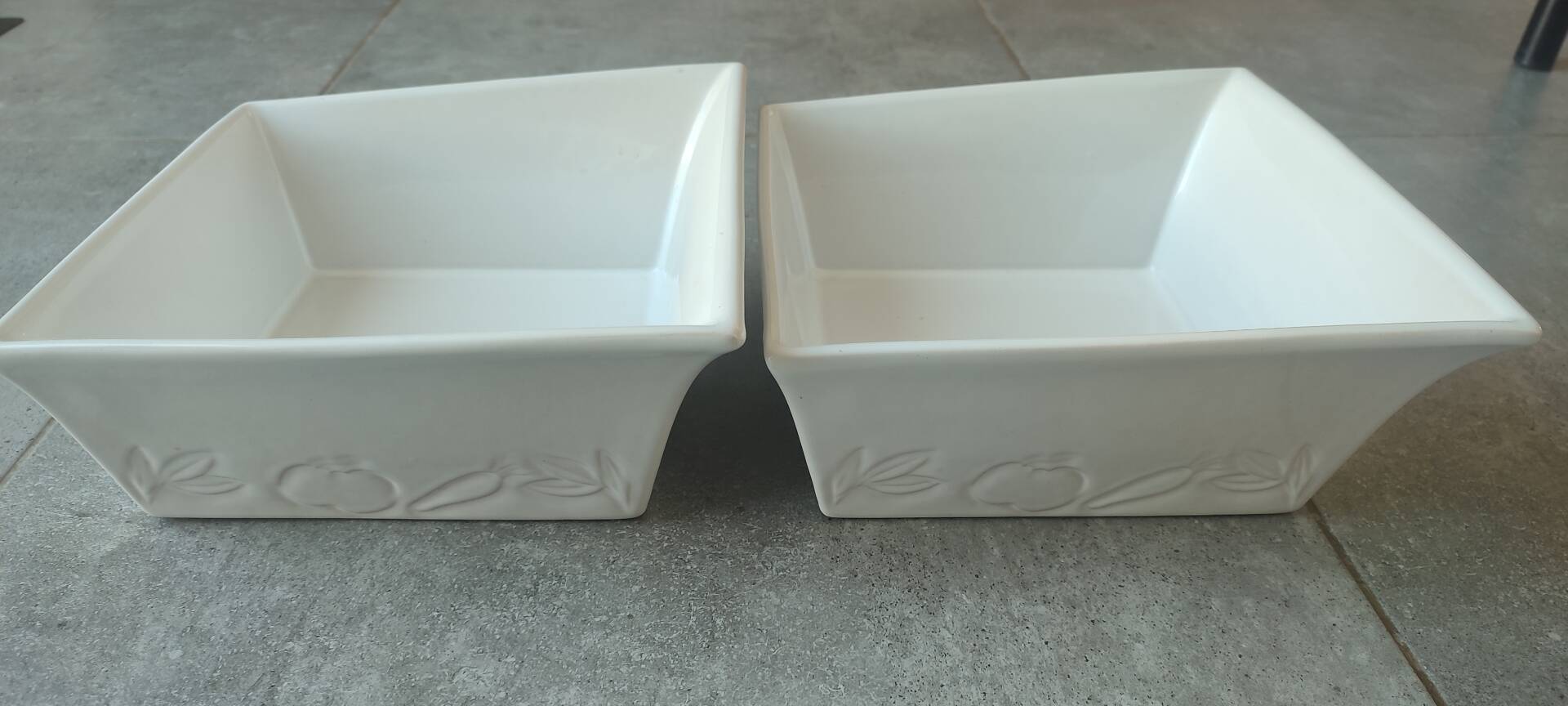Two asymmetrical square gratin dishes BCI numbered, Made in France