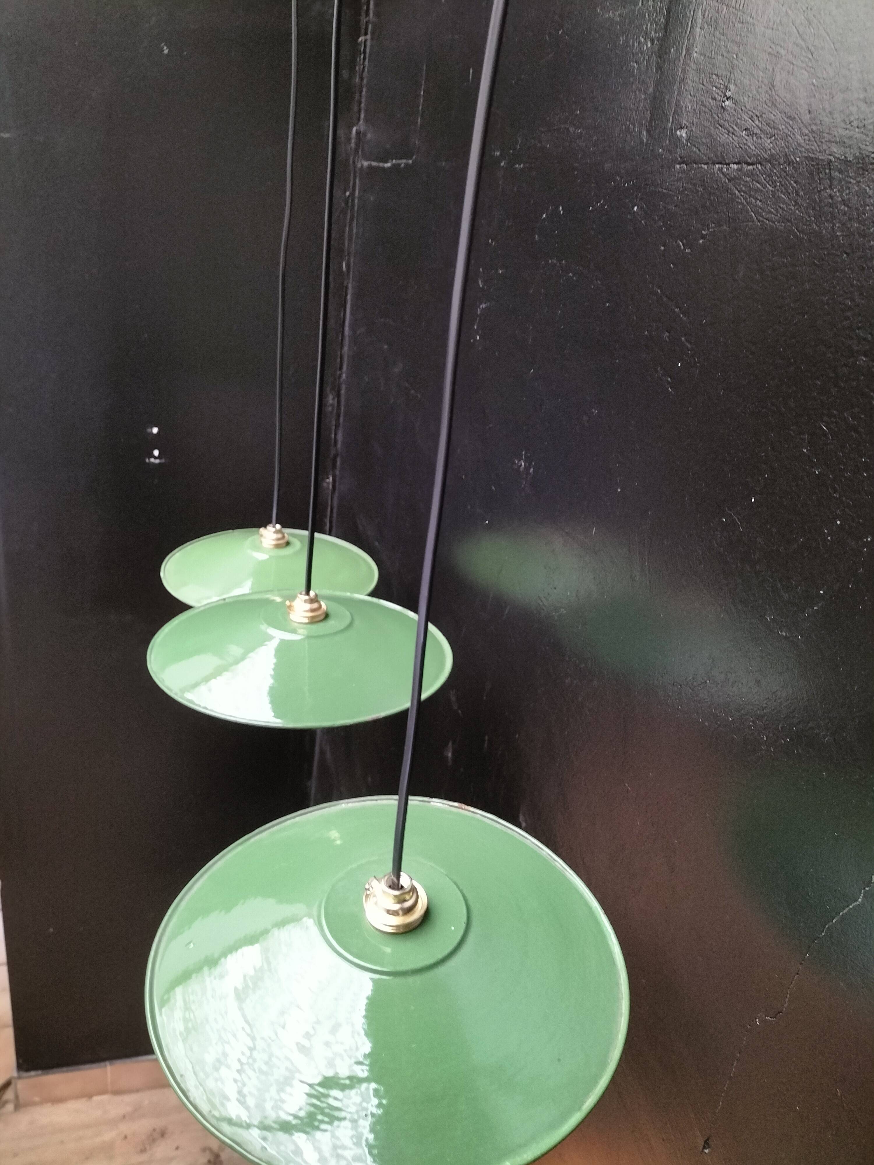 Enamelled sheet metal suspensions