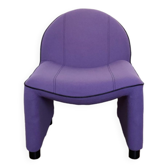 Arfa 90's fireside chair