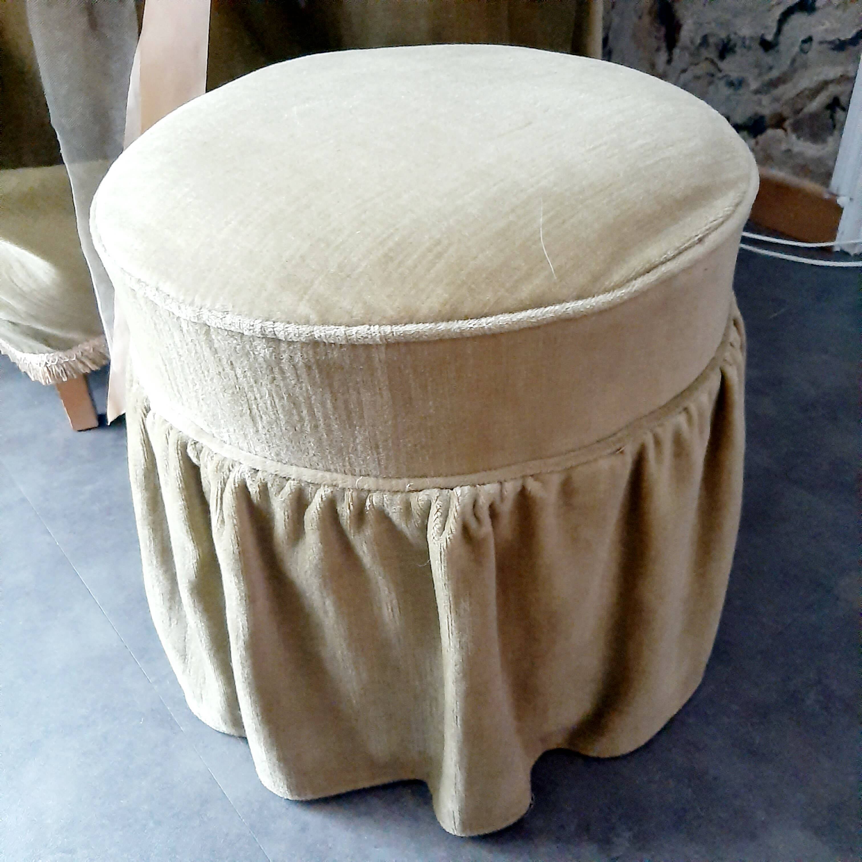 Dressing table