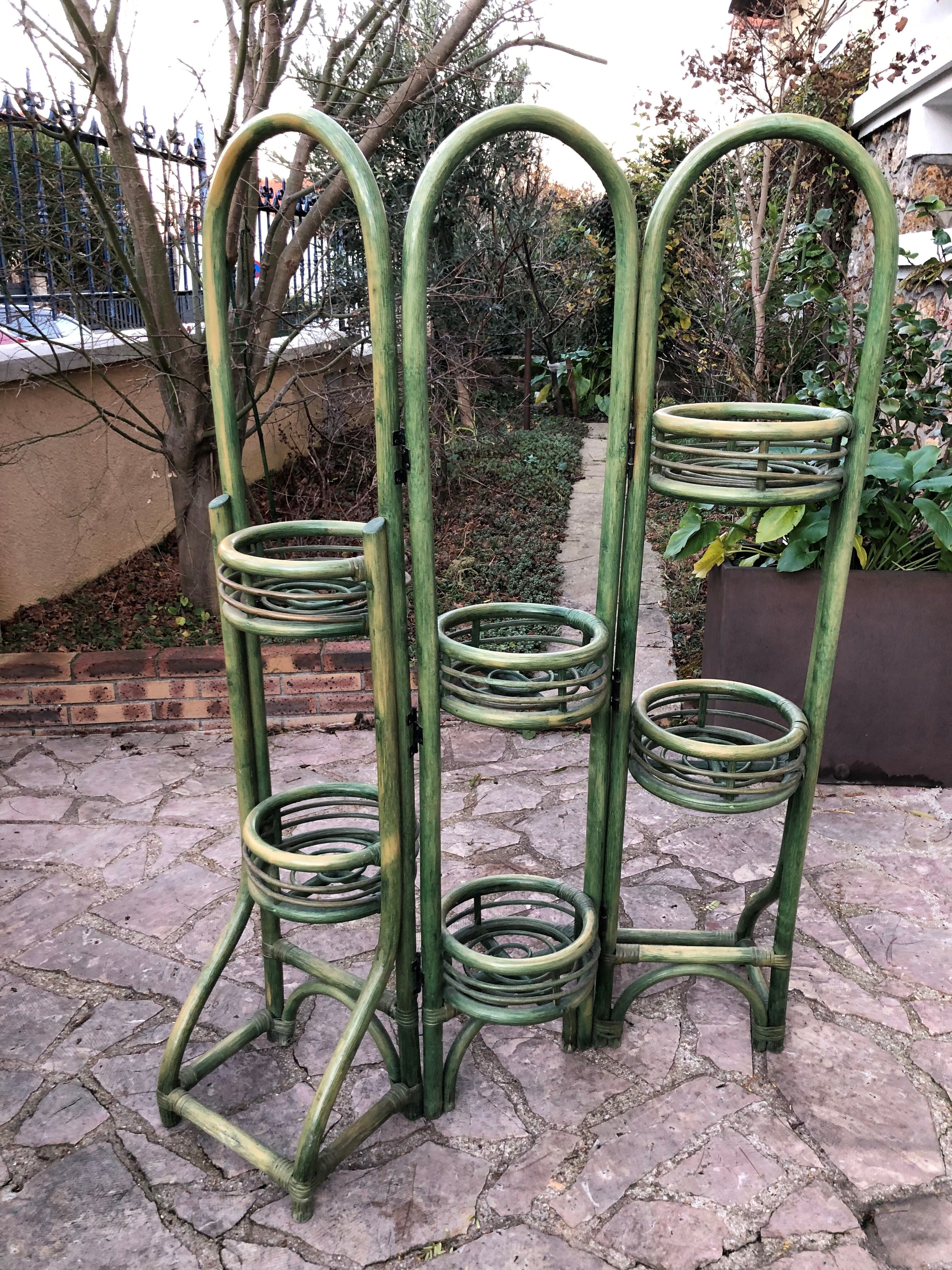 Folding rattan plant stand