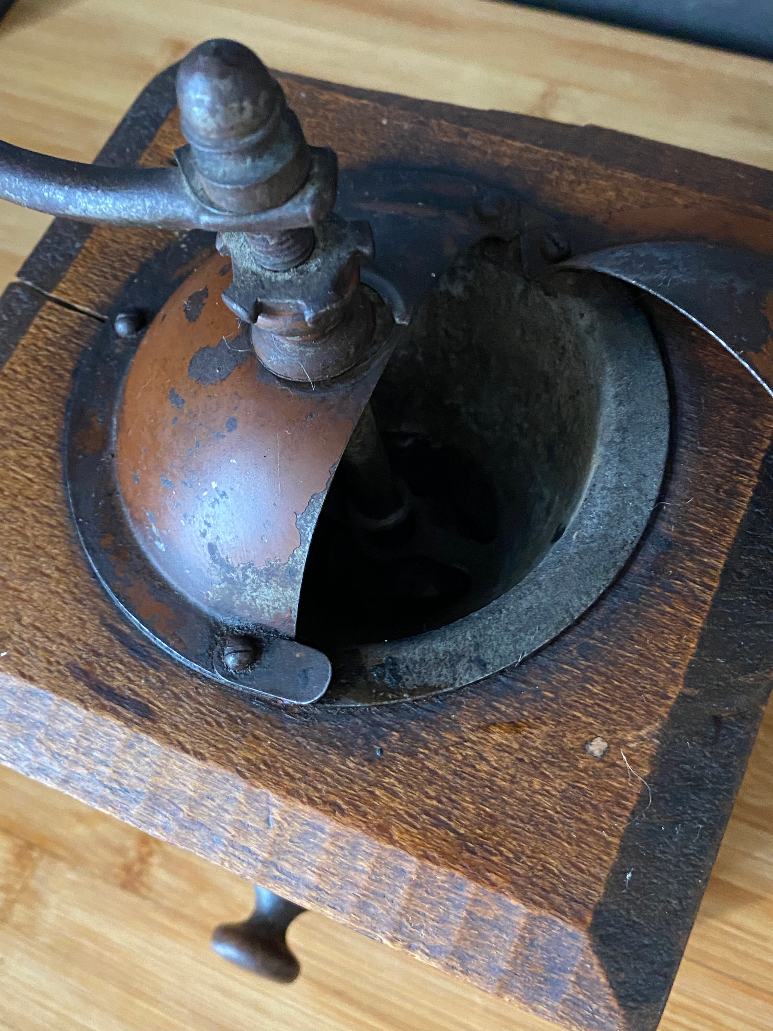 Coffee grinder "le vainqueur"