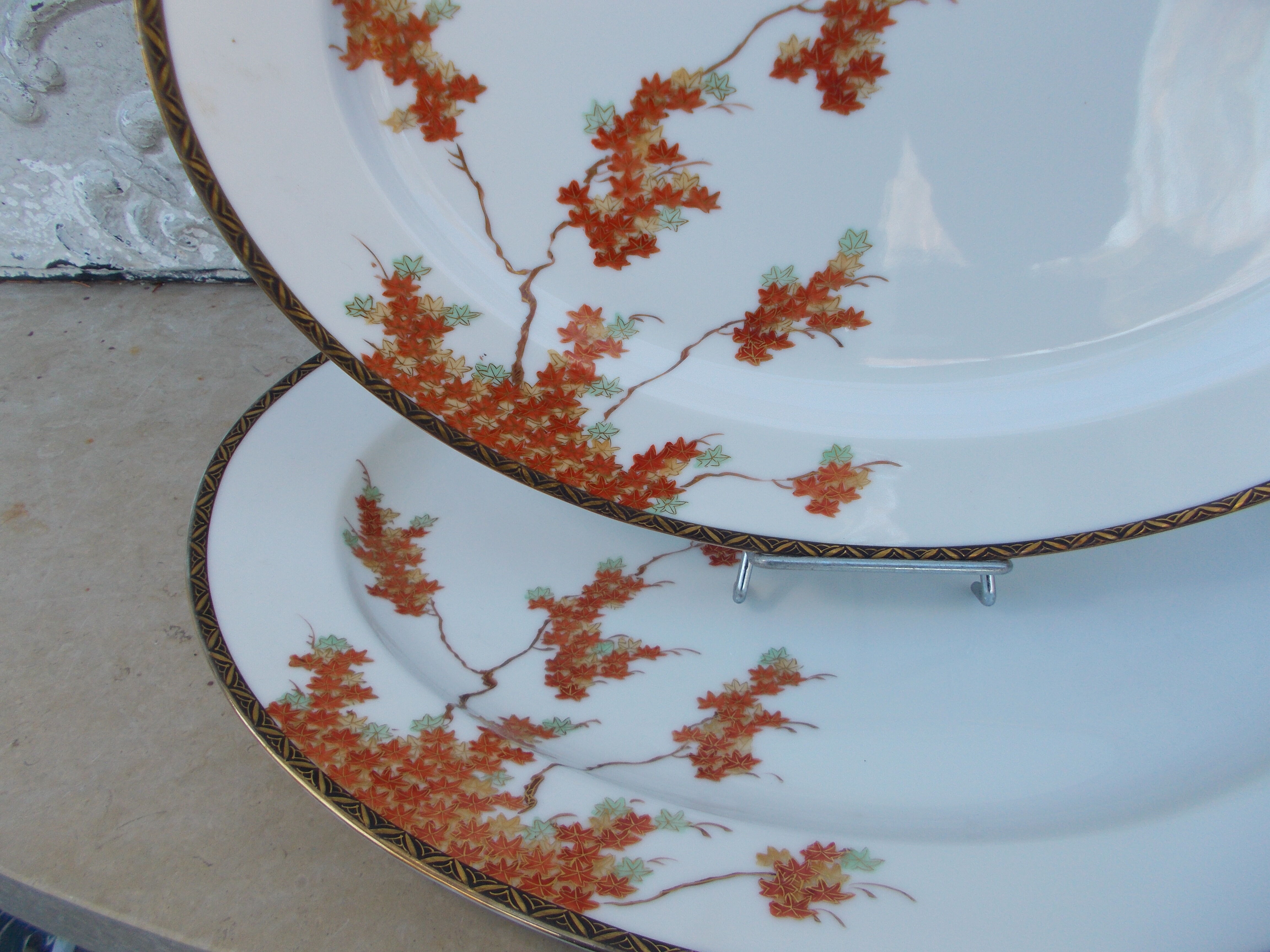 2 serving dishes vintage porcelain Japan