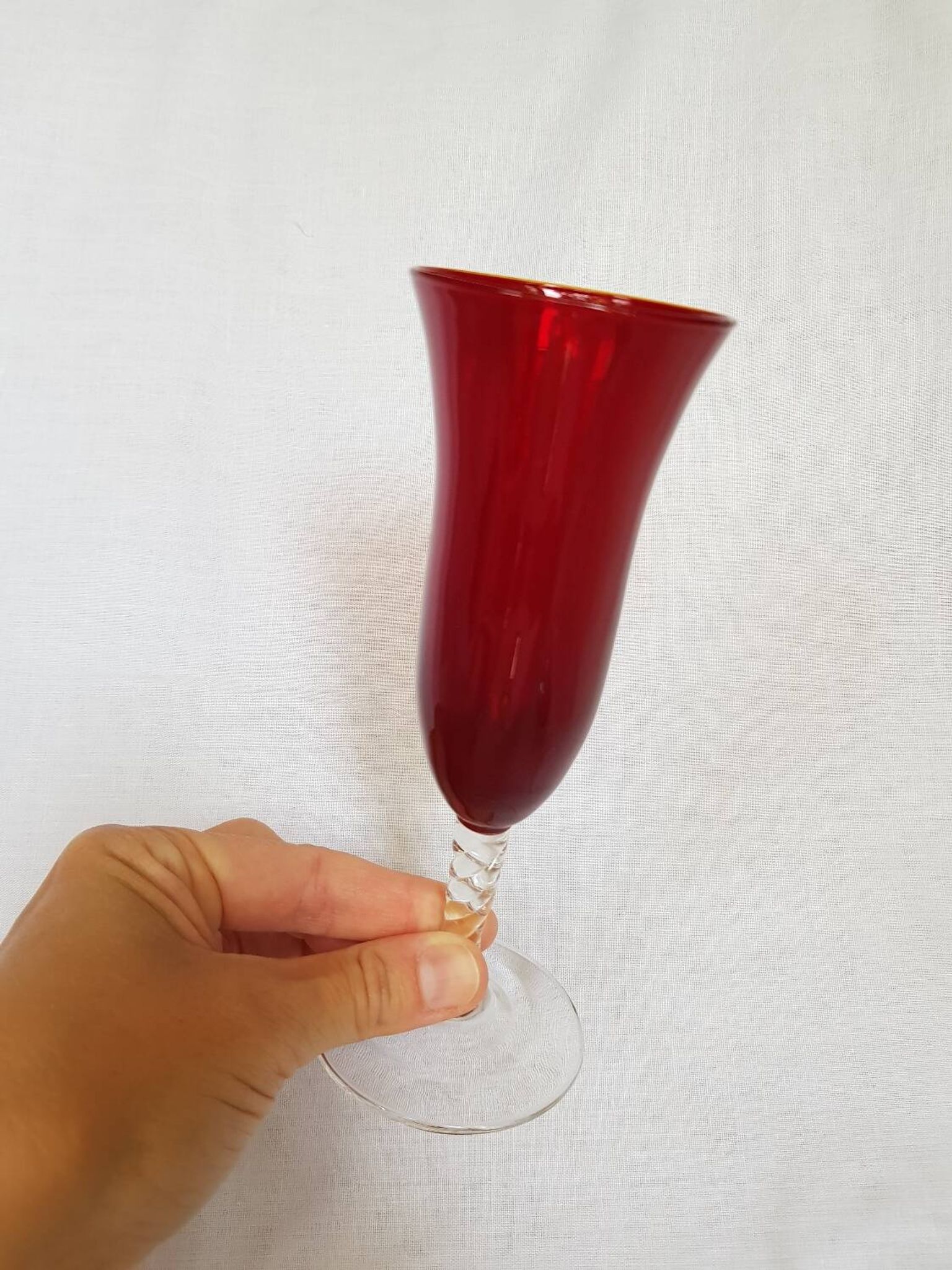 4 multicoloured champagne flutes