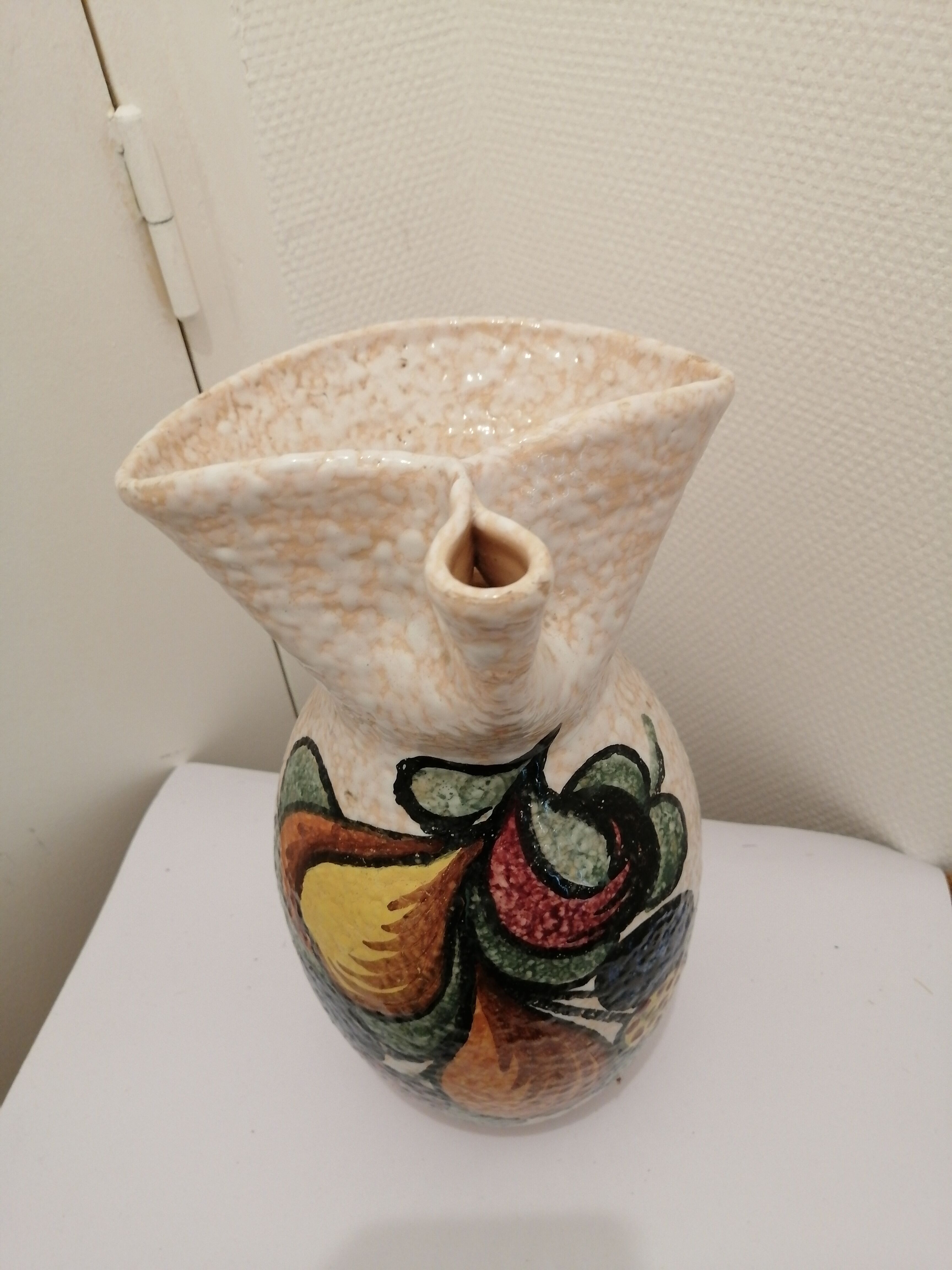 PITCHER VARNISHED YEAR 1960 VINTAGE