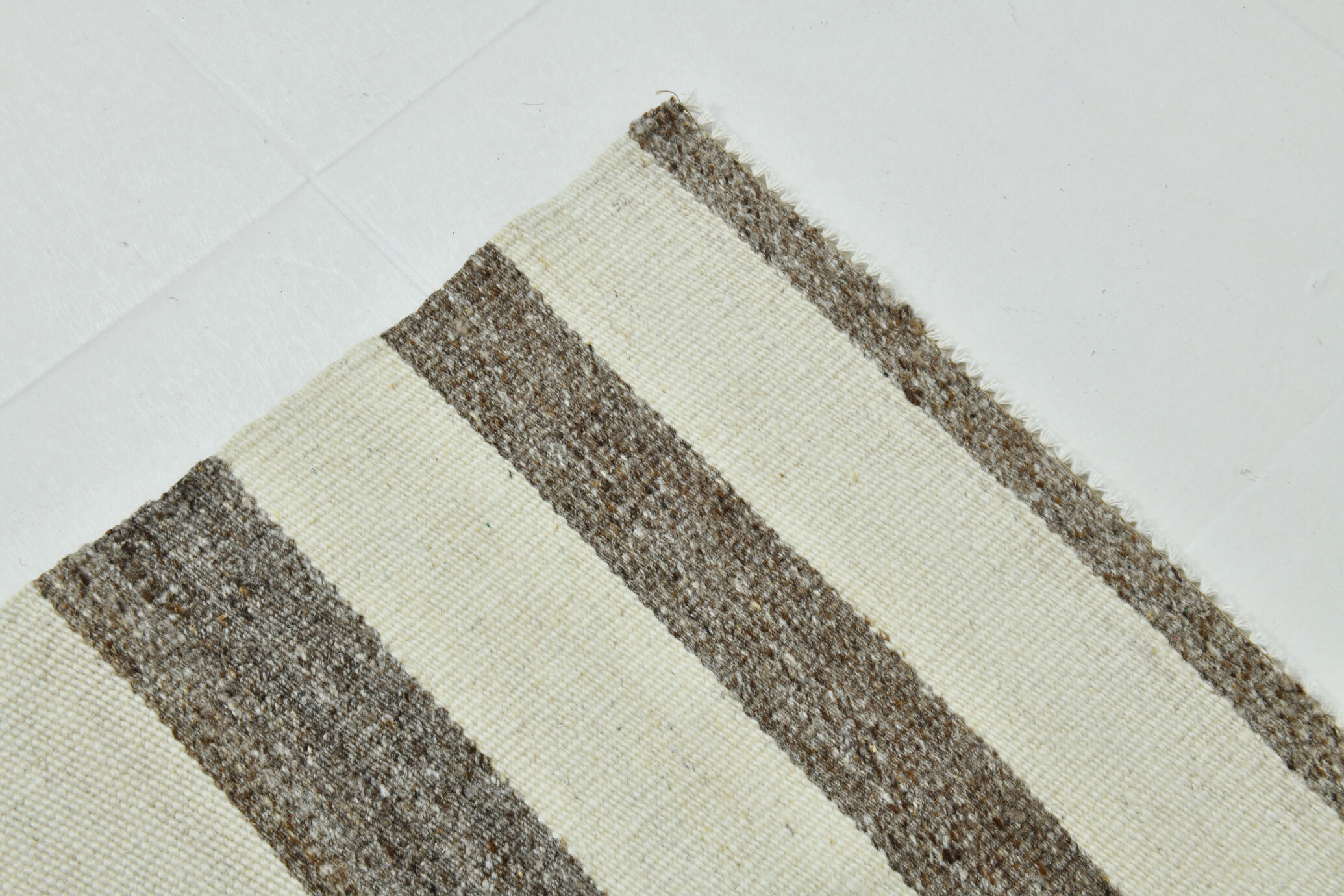 Handmade wool carpet 324x228cm