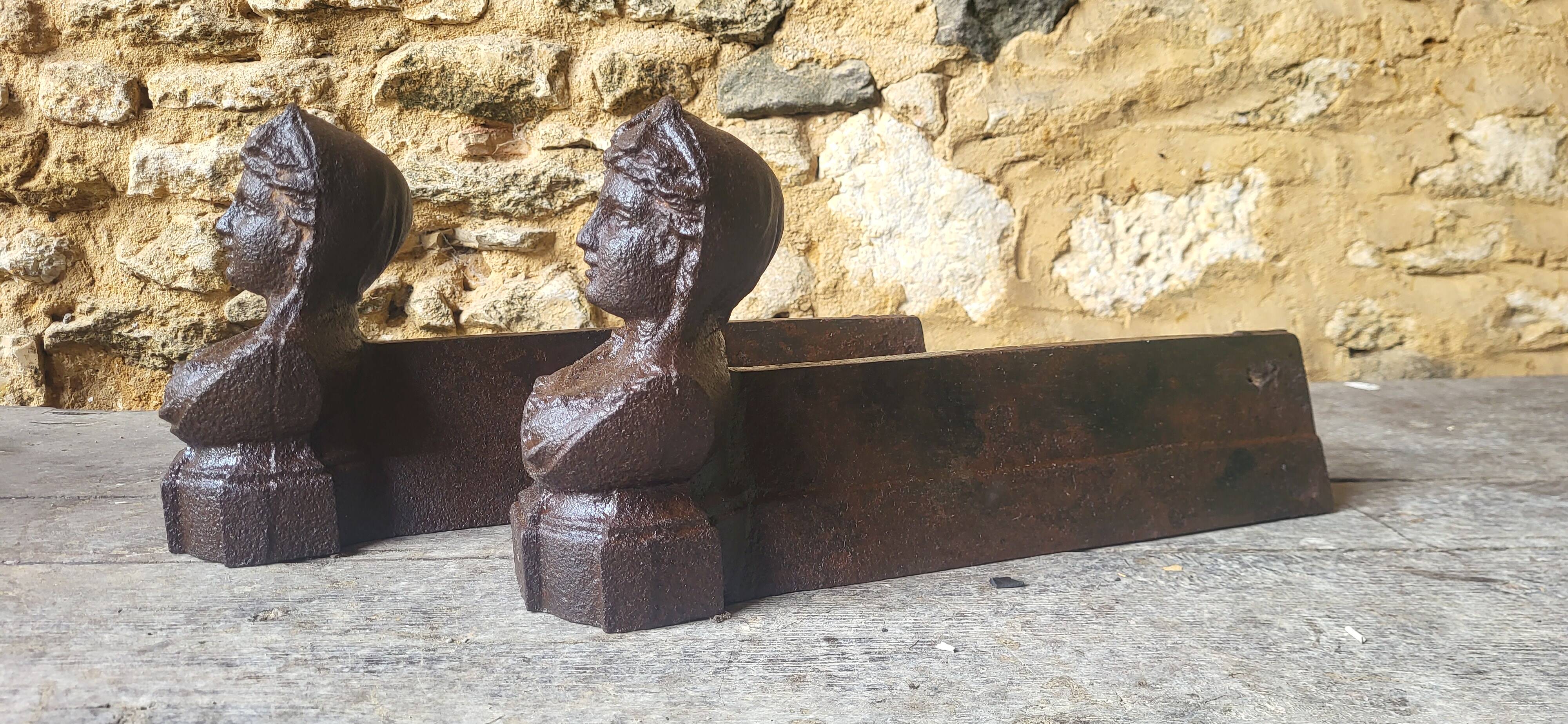 Paire de chenets en fonte XIXème