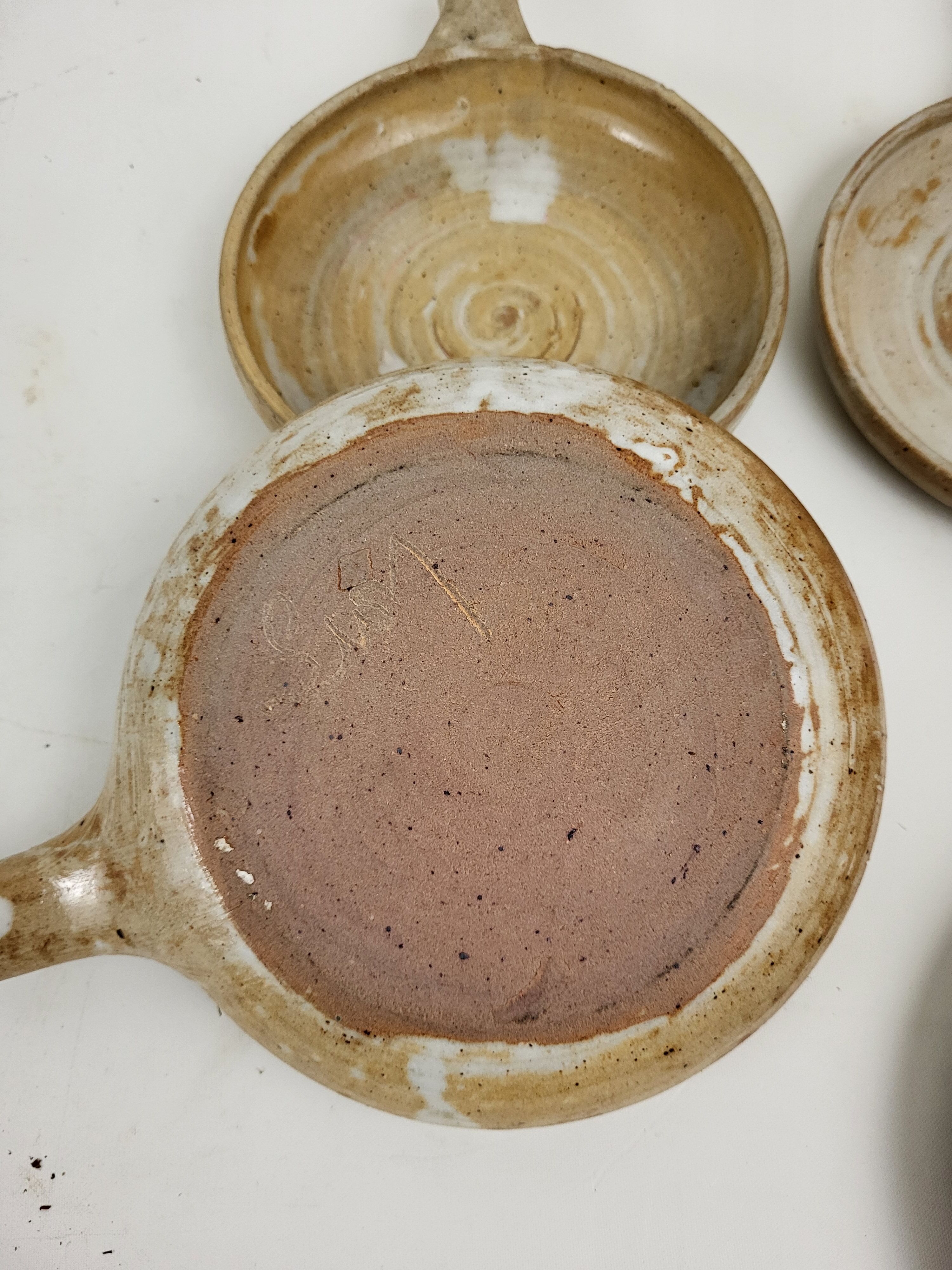4 casseroles / stoneware dishes Pierre Lion Puisaye