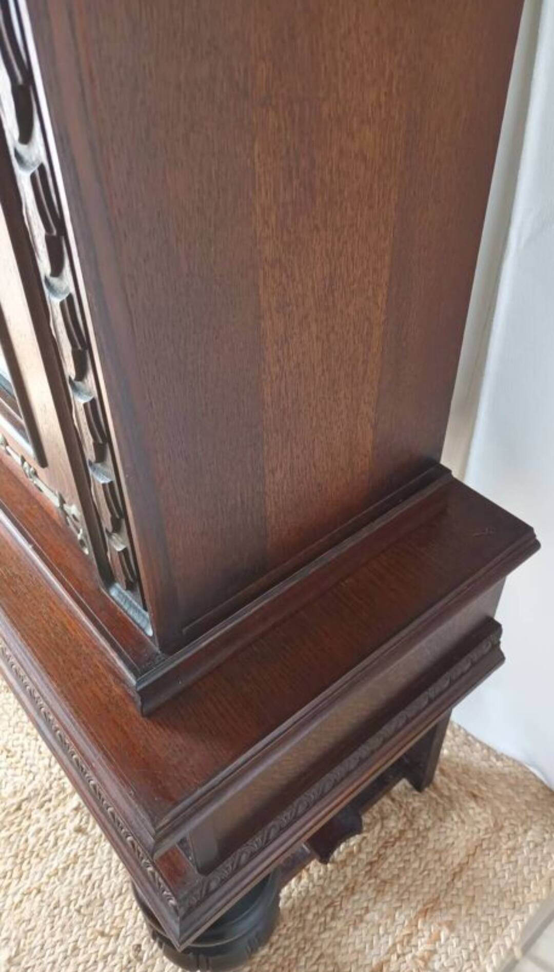 Oak display cabinet from the 20th century.