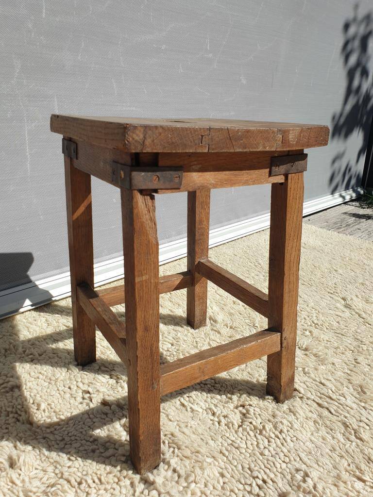 Oak workshop stool with grip