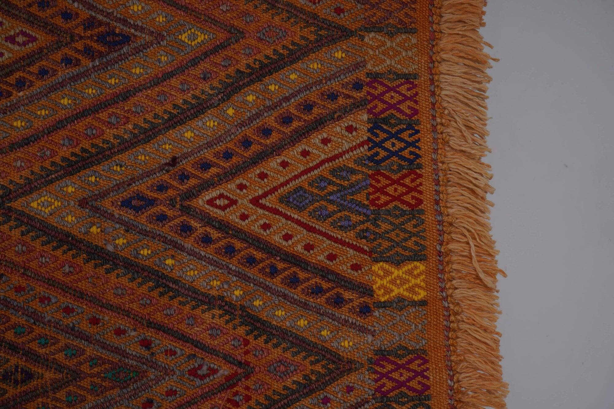 Vintage Turkish kilim, handwoven, 165x234 cm.