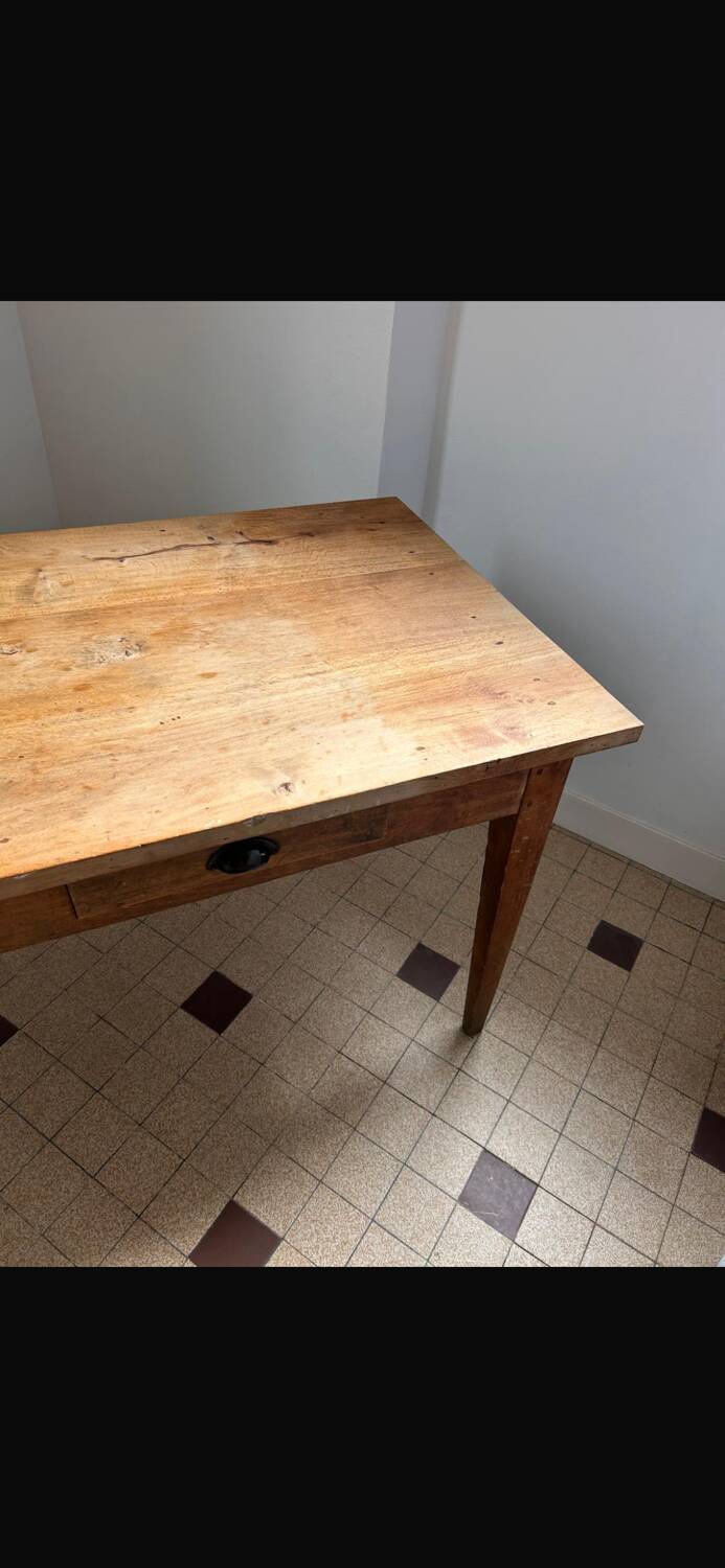 Farmhouse table