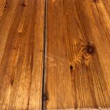 Vintage round table in solid pine