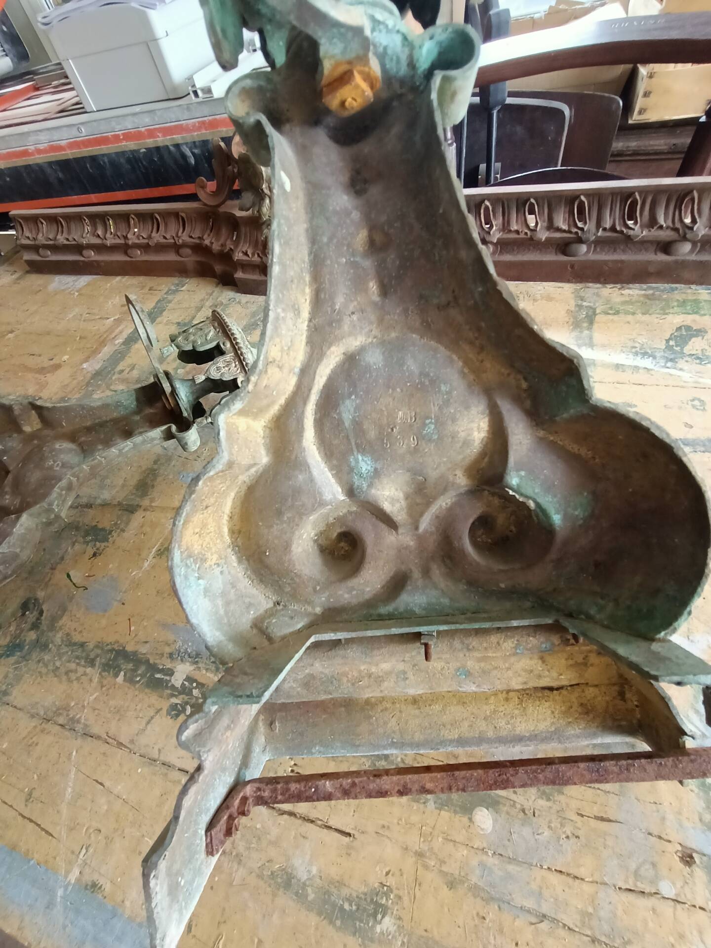 Large Front Fireplace Bronze 49cm 11kg - Marked DB 539 - Bar 113cm