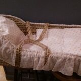 Retro Wicker bassinet