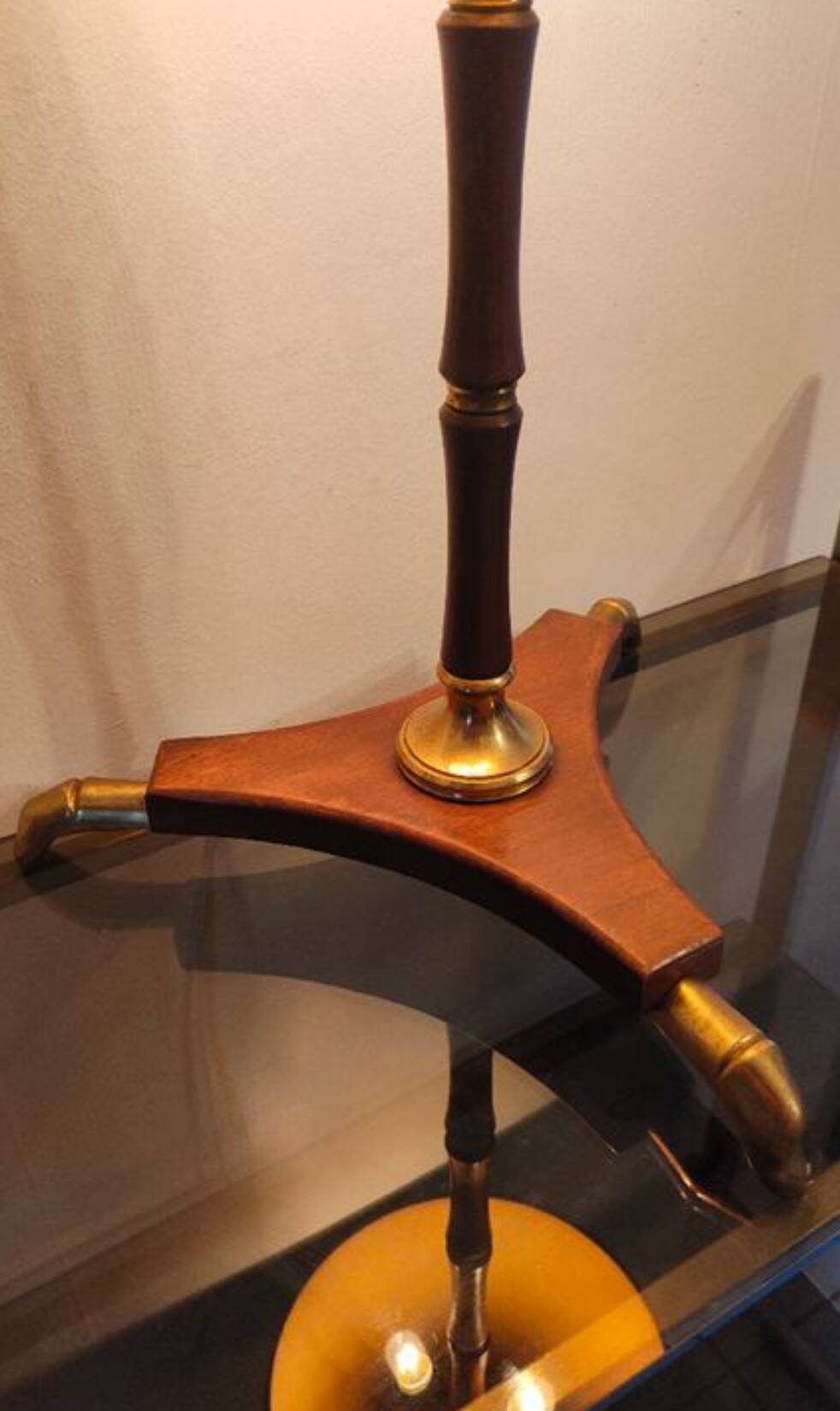 Modernist art deco lamp 1950 wood and brass signed France Paris