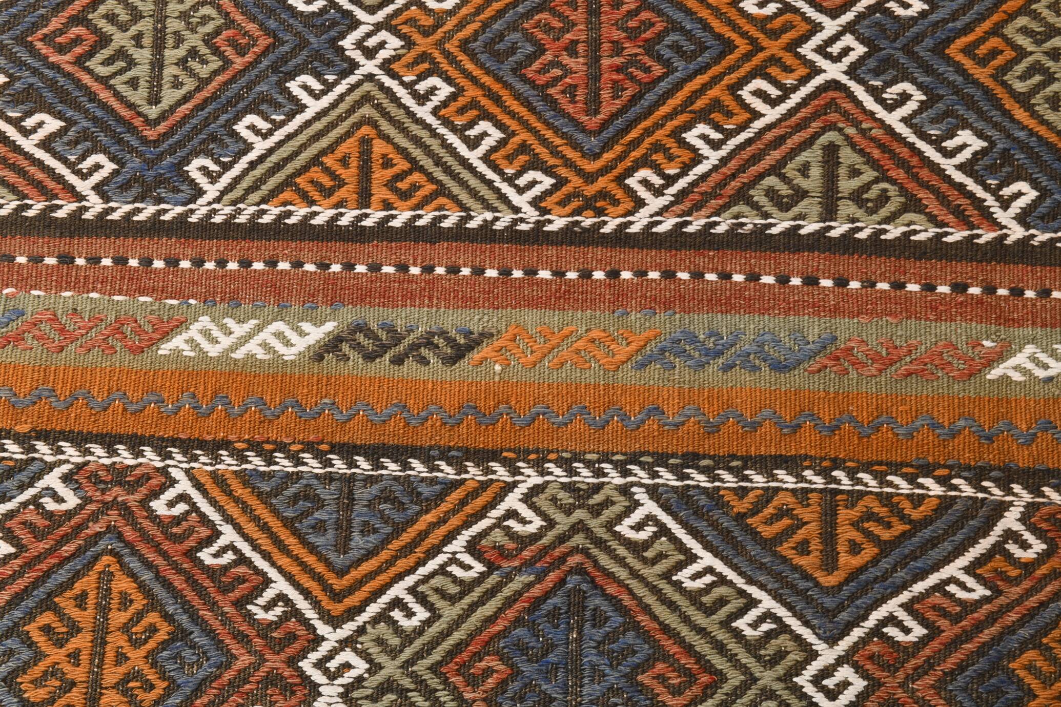 3x9 Red Green Persian Kilim Runner Rug, 81x279Cm