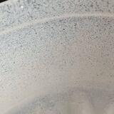 Beige fluted ear-shaped glass paste bucket