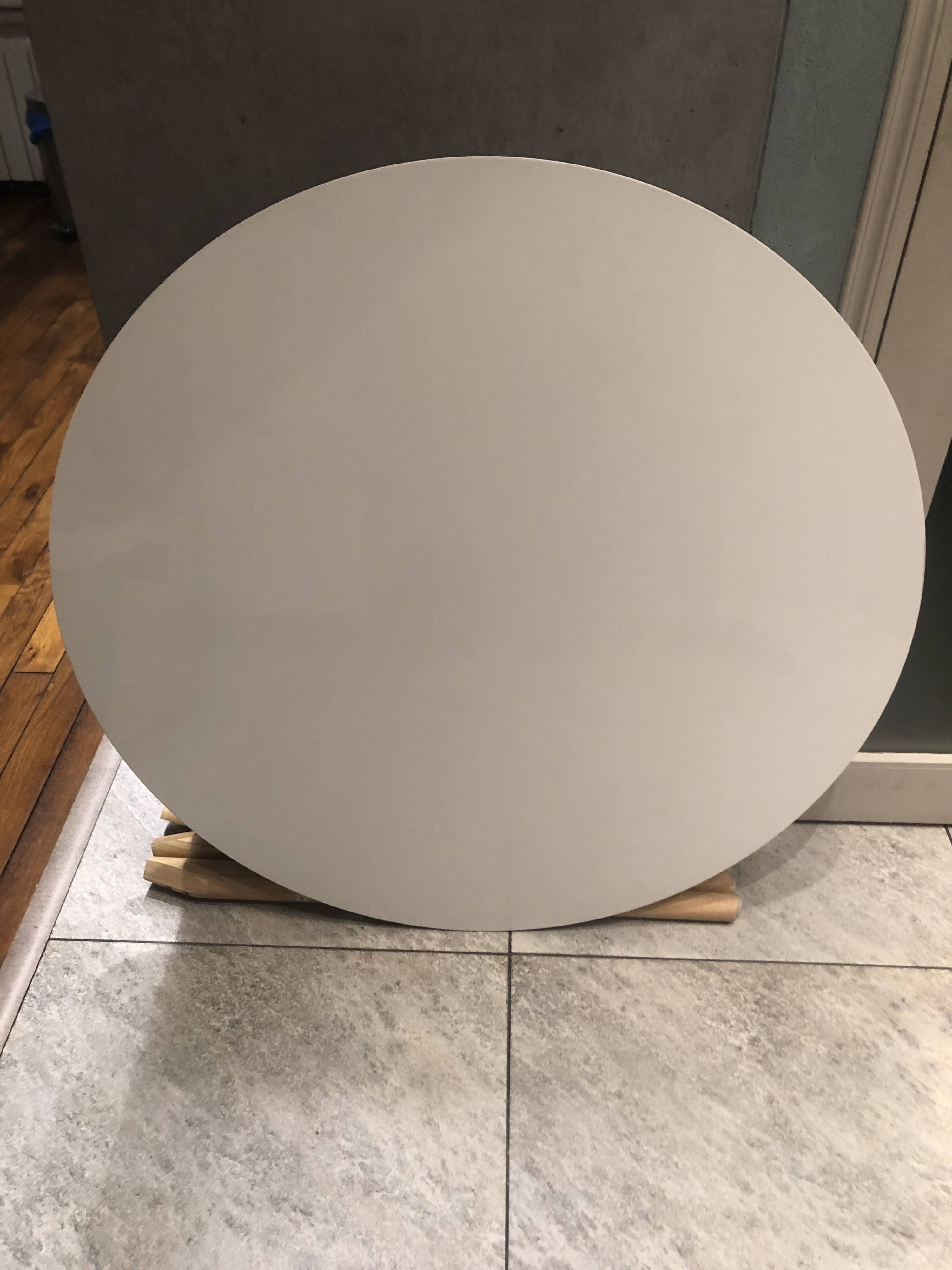 Scandinavian table style