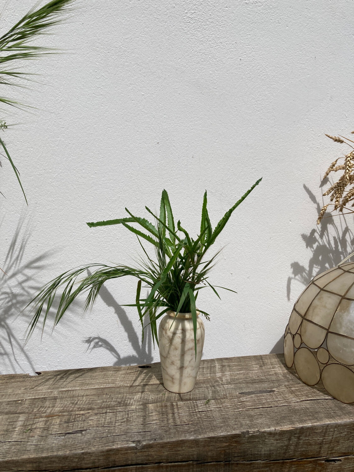 Onyx vase veins white marble beige art deco