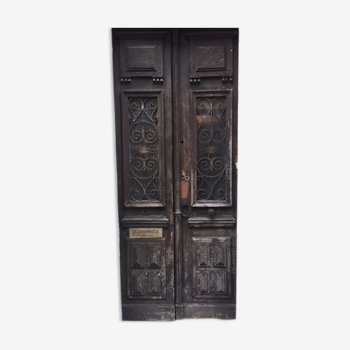 Old door has 2 doors oak