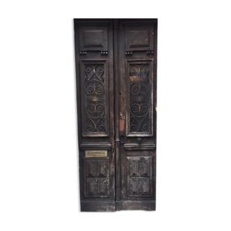 Old door has 2 doors oak