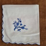 Nappe ronde et ses 8 serviettes brodées main début 20ème en percale de