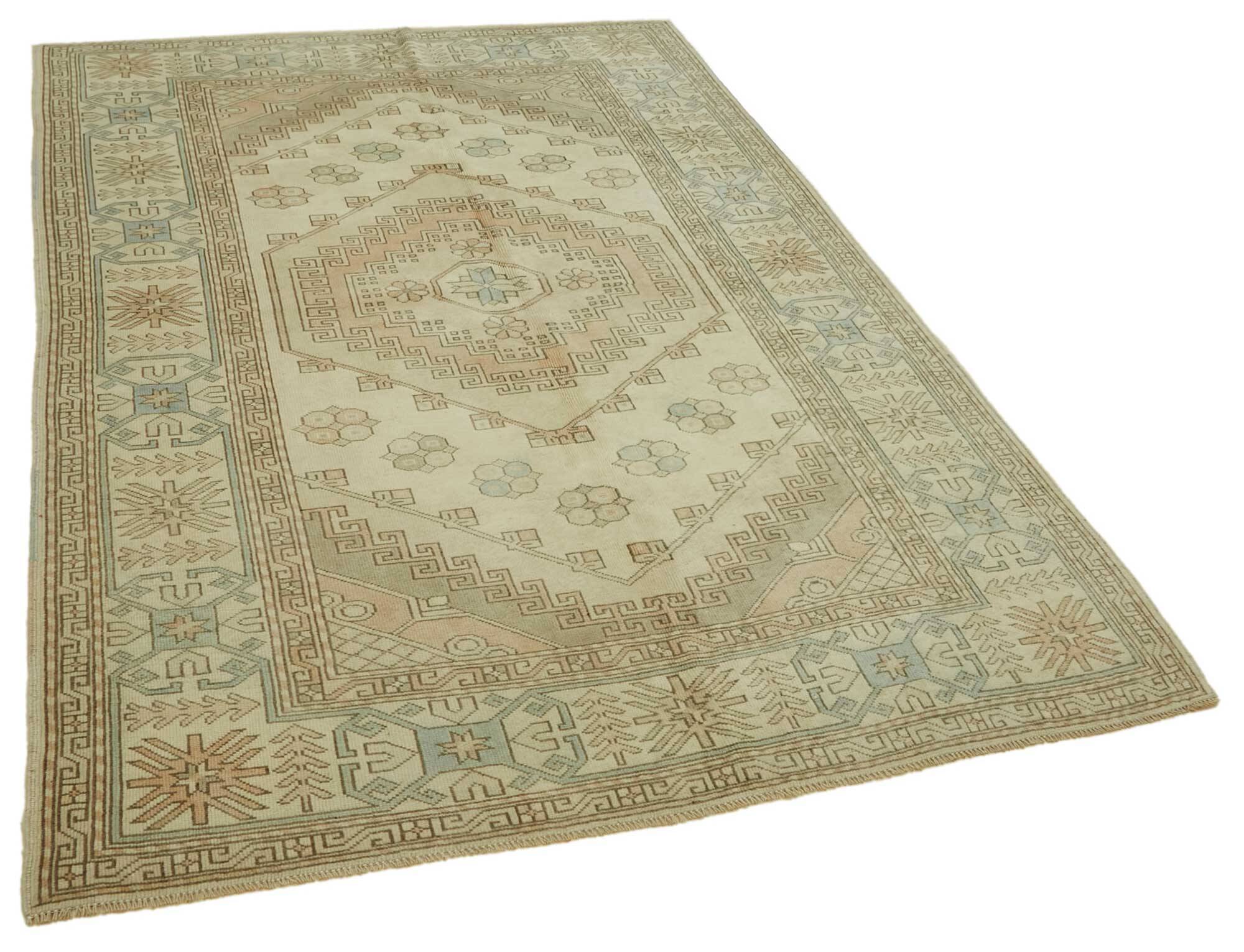 Turkish Vintage Anatolian Rug 162 cm x 236 cm