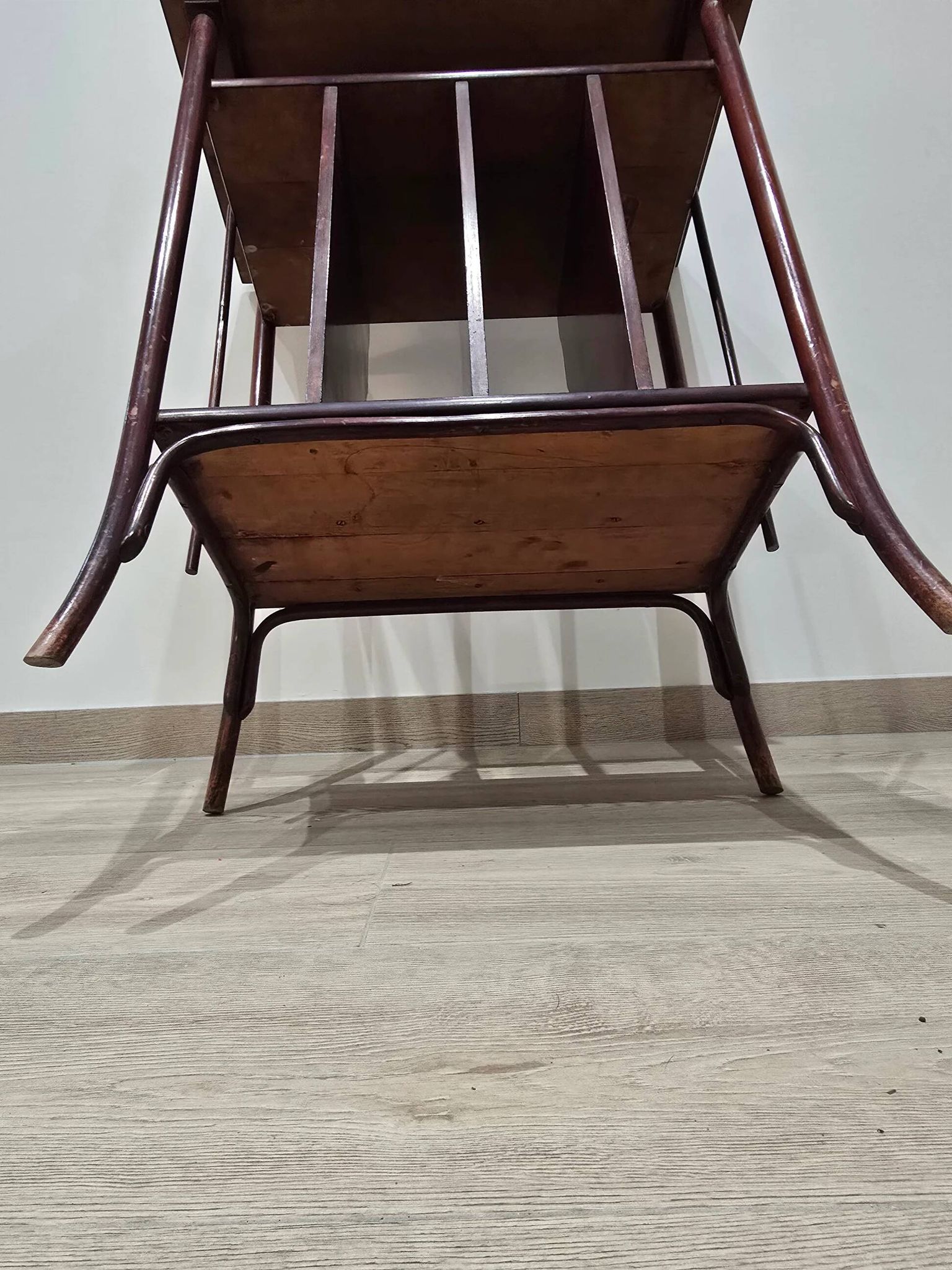 Rare Thonet Wien music table circa 1900 – wooden sheet music holder