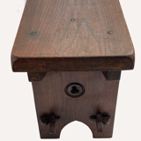 Table d’appoint néo-gothique brutaliste
