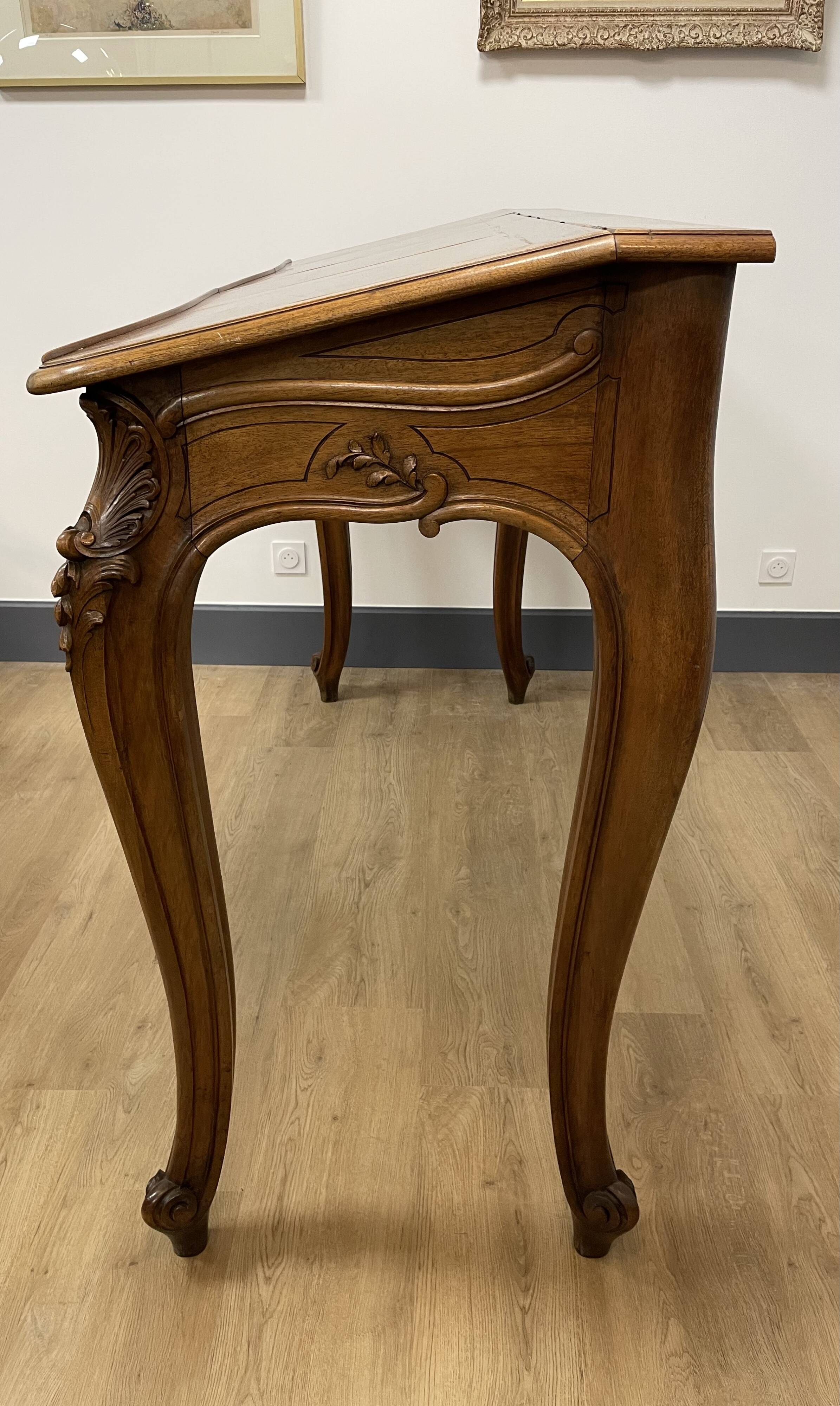 Notary walnut furniture from the end of the 19th century