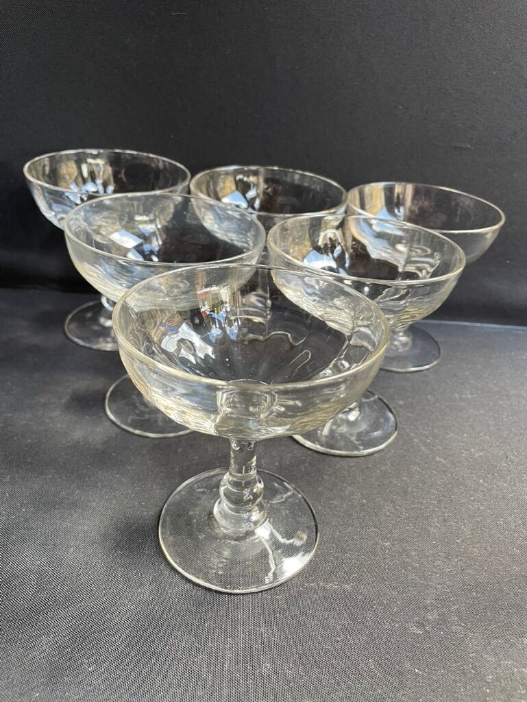 6 Champagne glasses in glass with Venetian ribs - XIXth